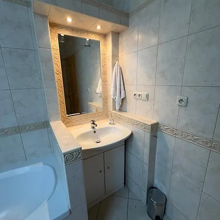 Fiszera Apartment