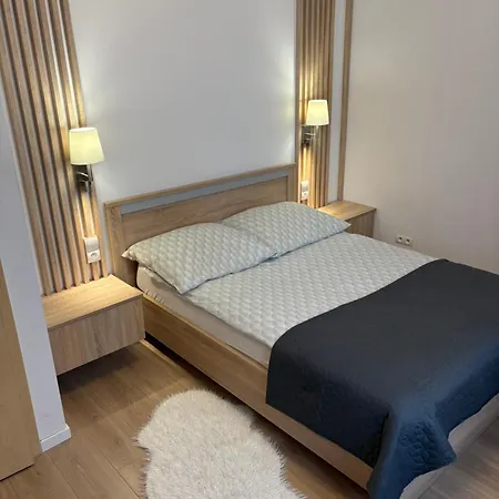 Fiszera Apartment